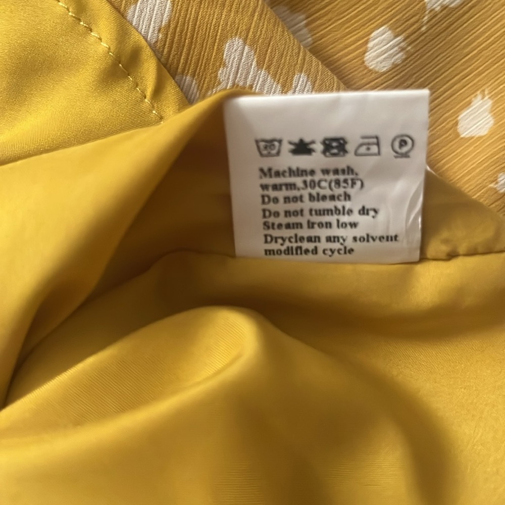 Dokotoo Print Long Sleeve Chiffon Bohemian
Top size S. New without tags. - Picture 6 of 6